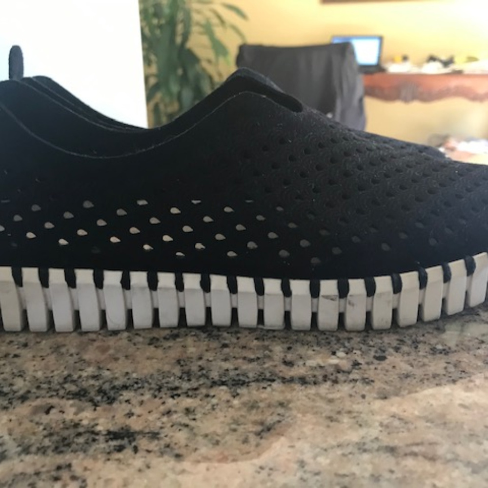 Ilse Jacobsen Black Tulip Slip On Sneakers_4